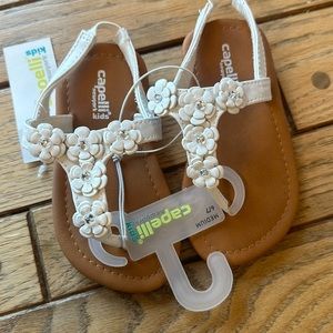 NWT kids sandals